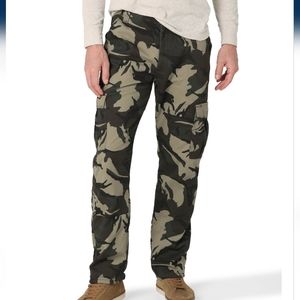 NWT Men's Wrangler Fleeced Lined Pants Camo